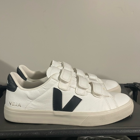 VEJA Velcro Sneakers - Picture 1 of 8